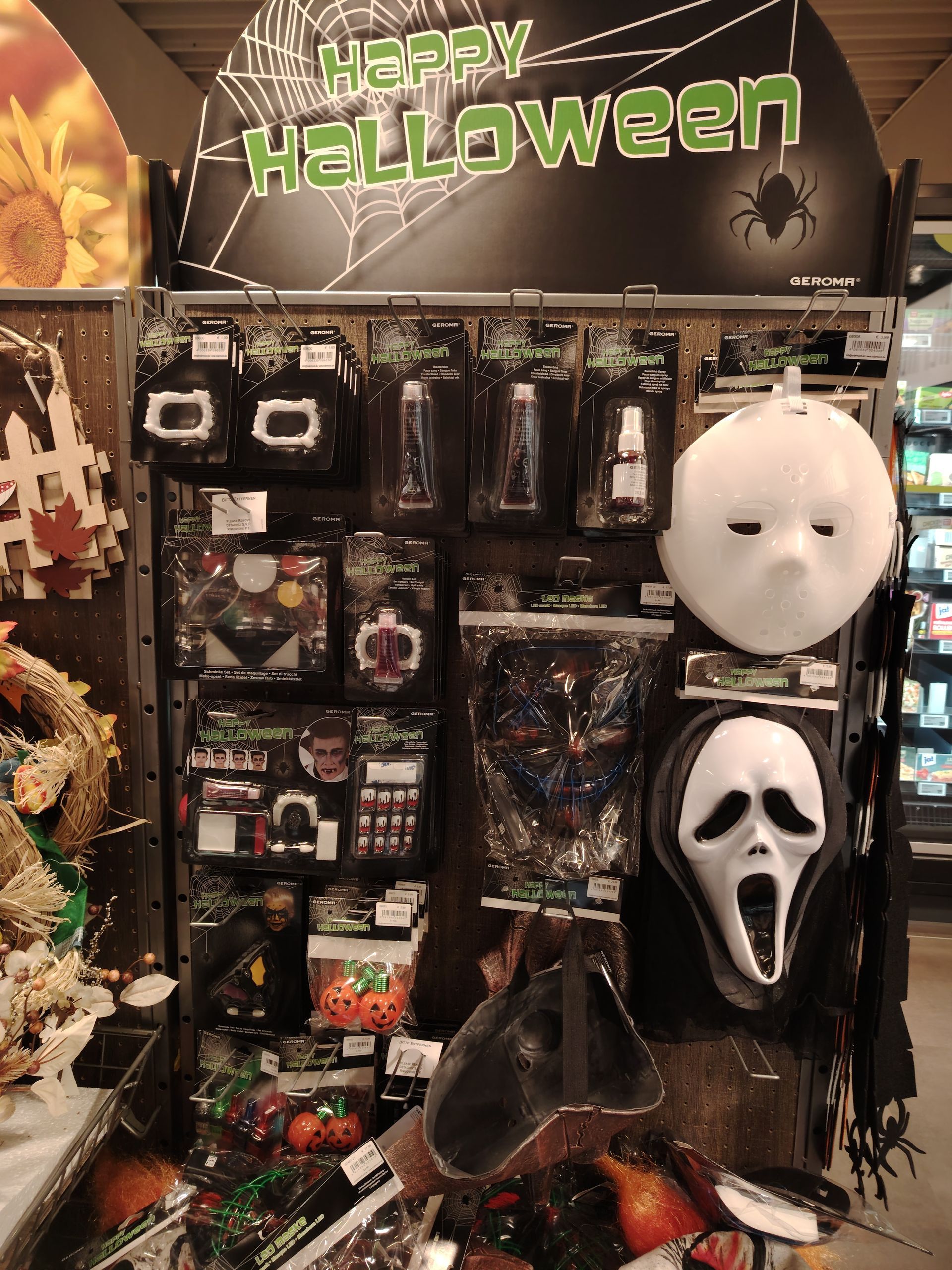 Am 31.10. ist Halloween, anfangs oft belächelt, ist es heute nicht mehr wegzudenken.