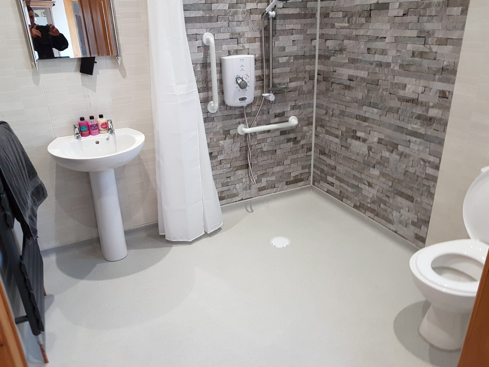 Disability-Shower-Room