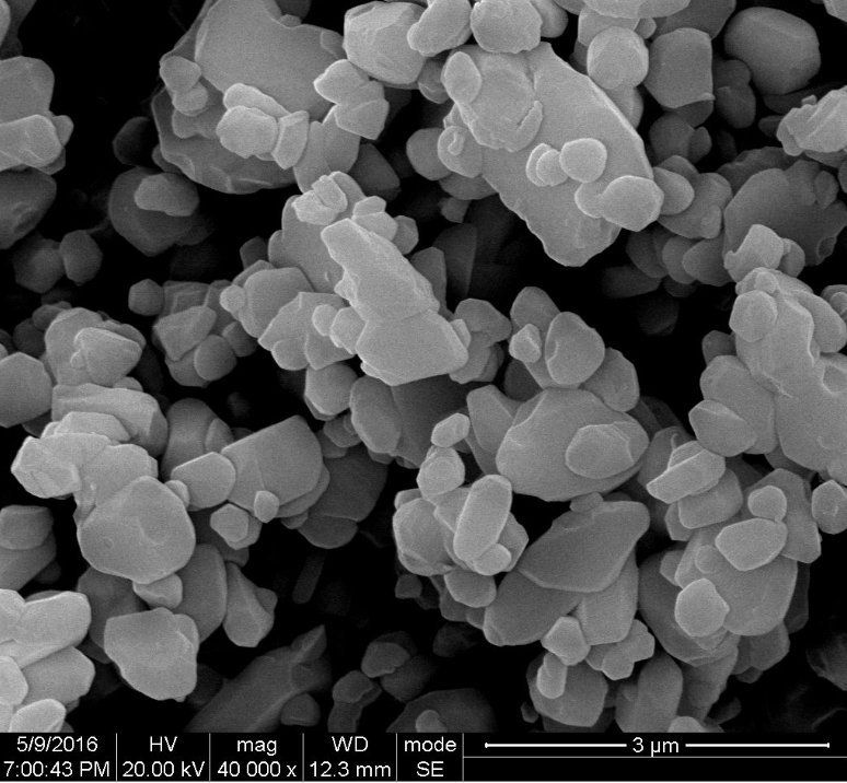 Submikro-Aluminiumoxid