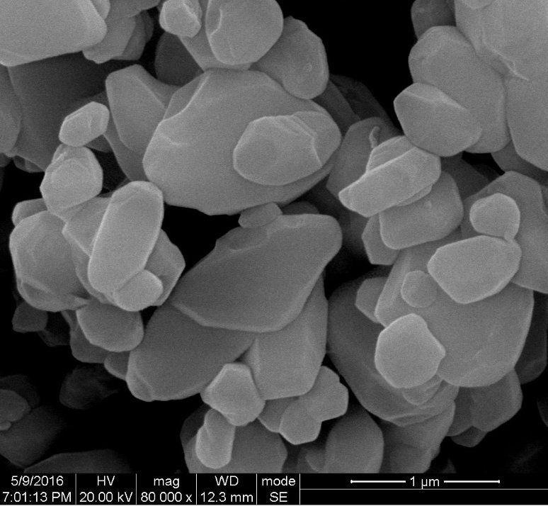 Submikro-Aluminiumoxid