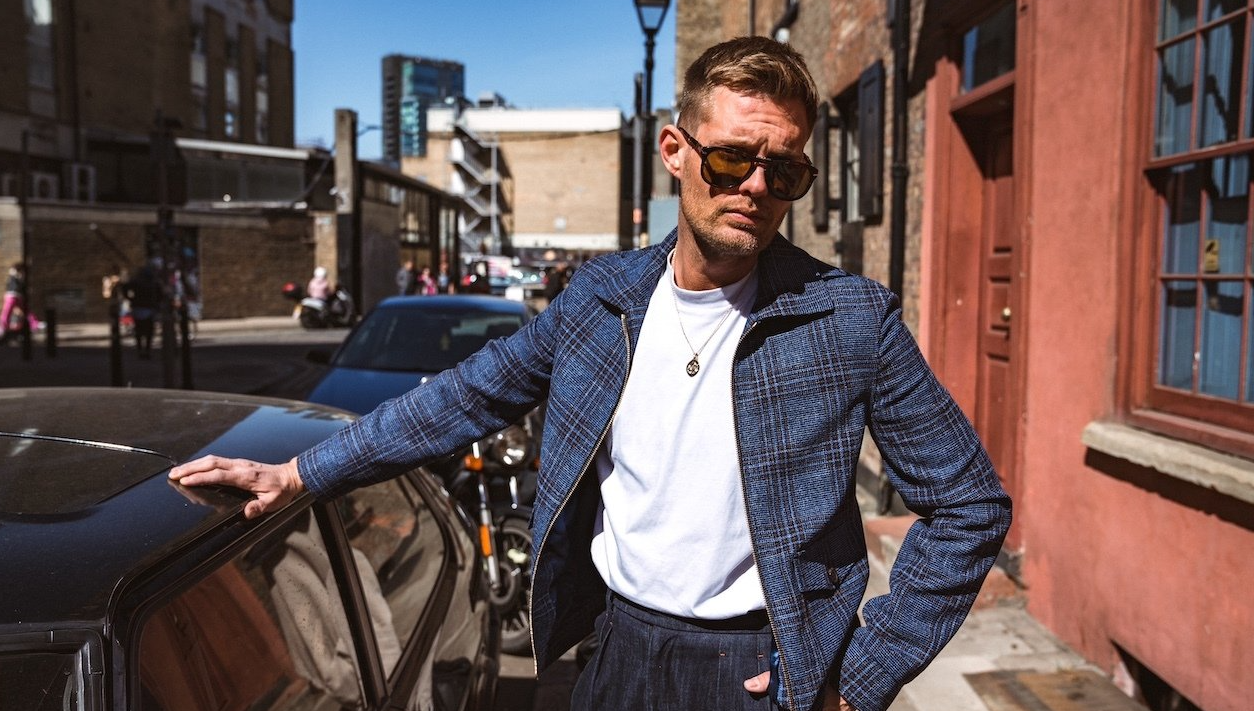 Seasonal suits from Adam James Bespoke tailoring - perfect for any occasion, climate or season