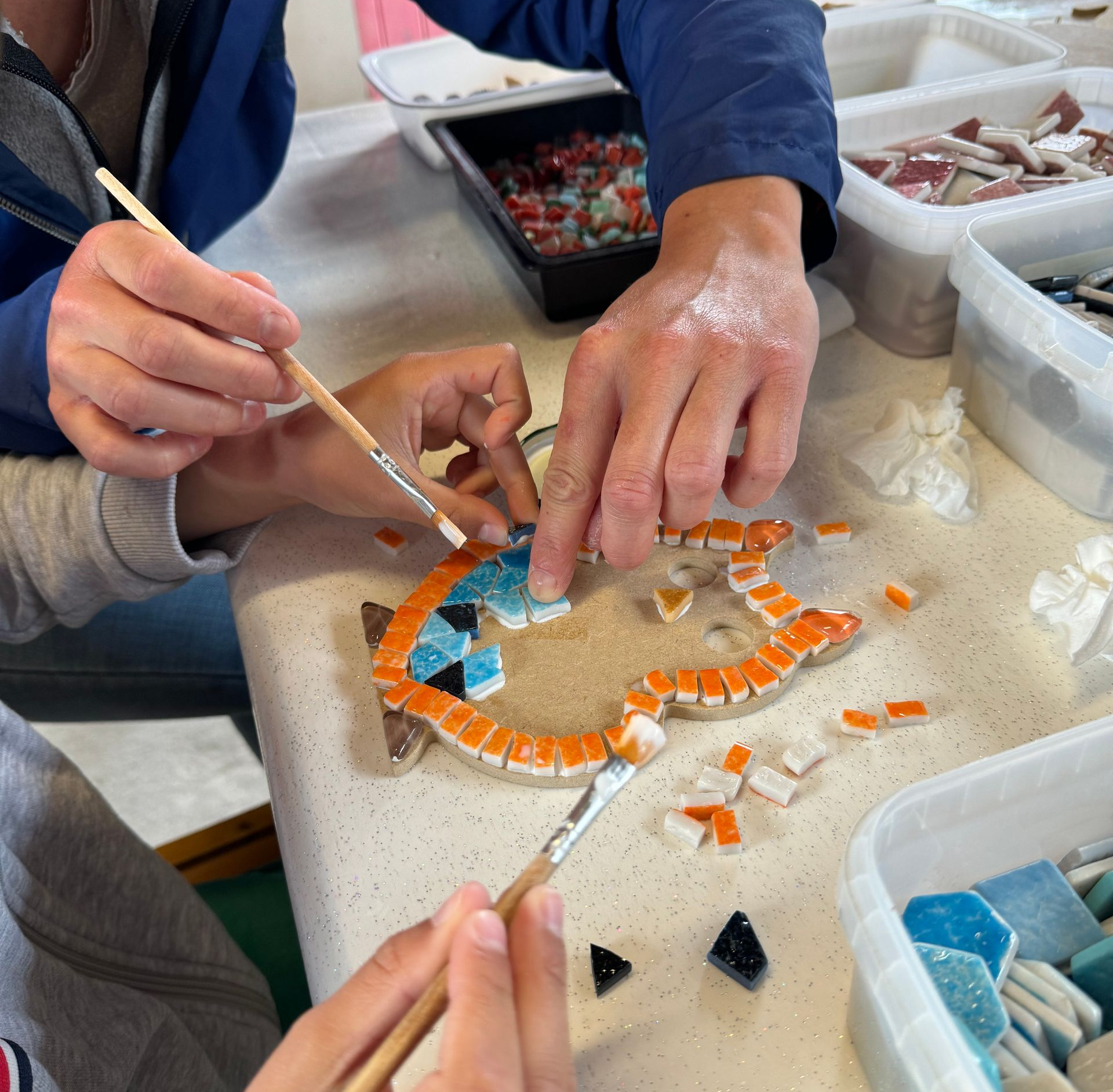 Atelier Romalia Mosaïque_Stage et cours mosaïque-Enfants-Parents-Tous niveaux_enfants