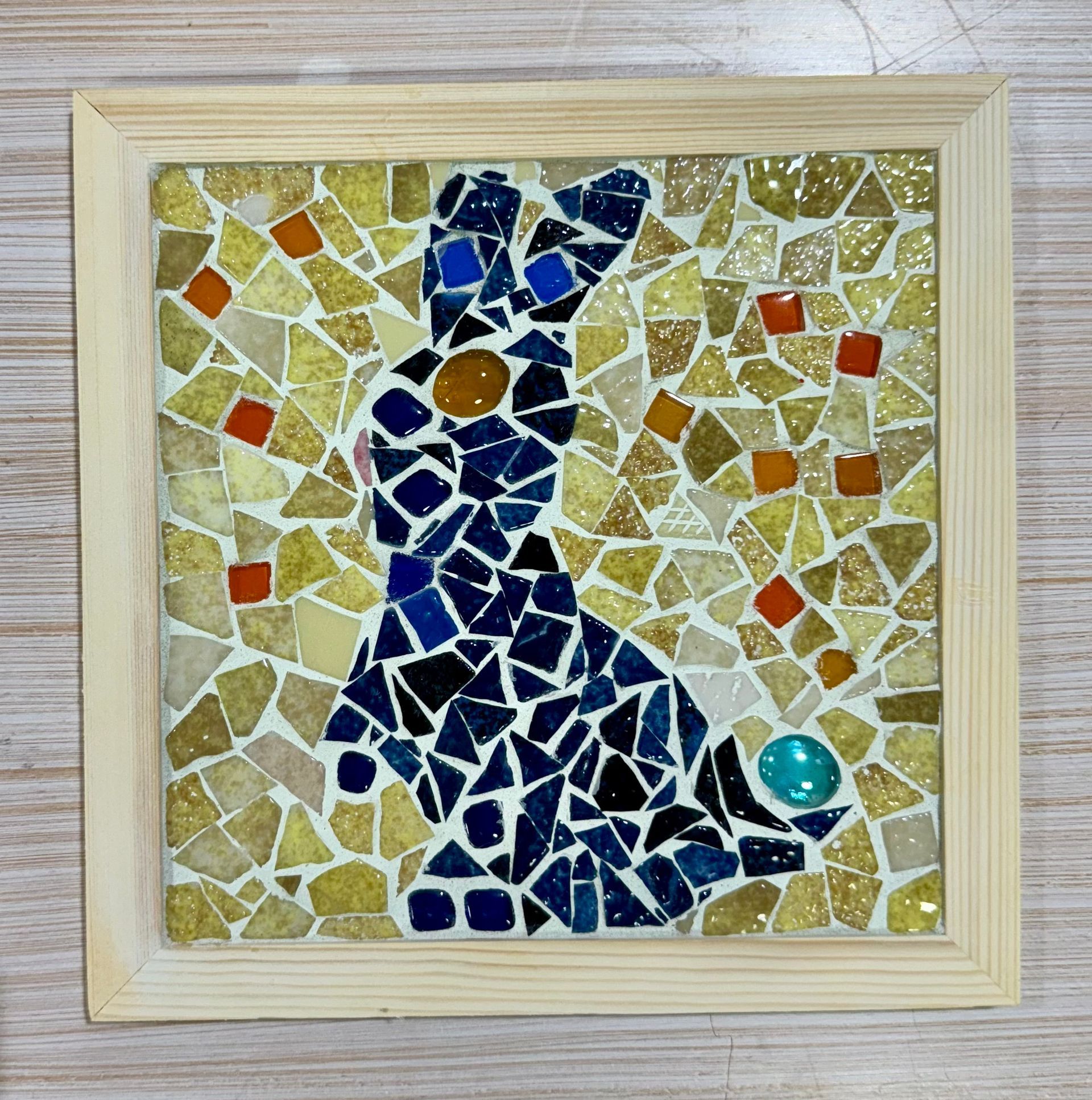 Atelier Romalia Mosaïque itinérant: vivez une expérience créative et conviviale, accessible à tous, autour de l’art mosaïque.