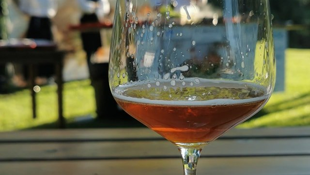 Ya está en el mercado la primera cerveza tostada, estilo Irish Red, elaborada con Mirabel Do Rosal