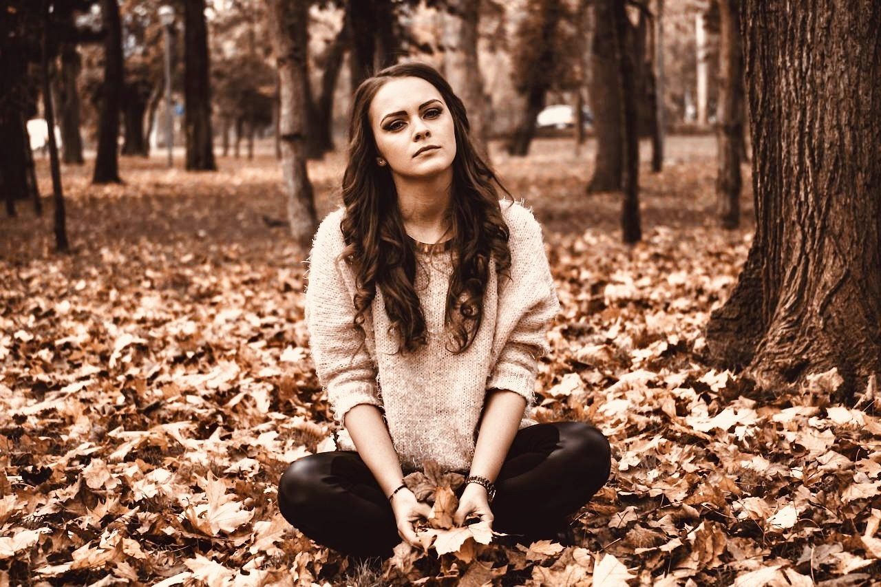 Eine Trennung kann zu Stress und Erschöpfung führen. Es gibt aber Tools, die uns helfen können Eine Trennung kann zu Stress und Erschöpfung führen