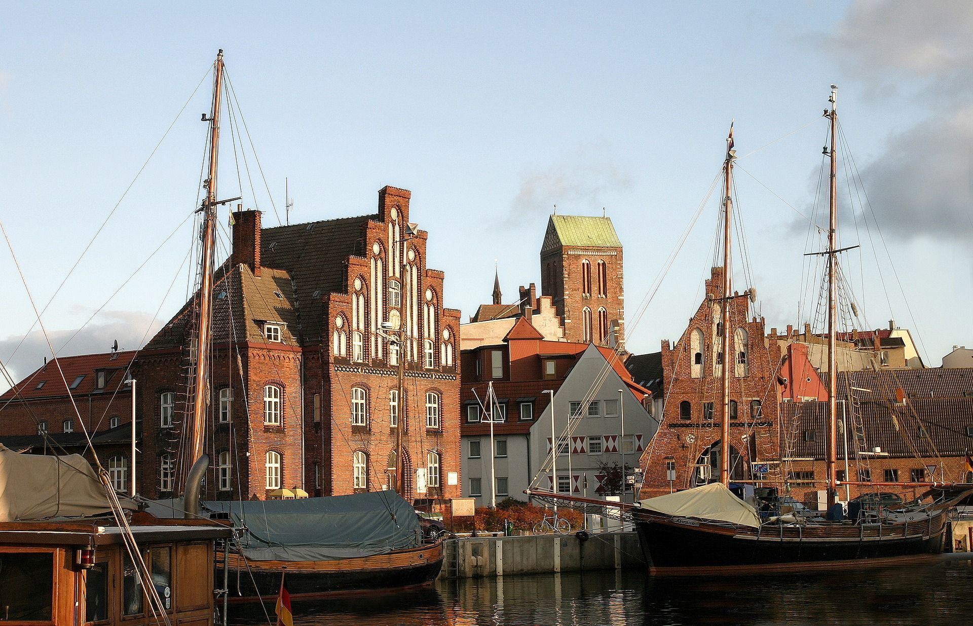 Bild vom alten Hafen in Wismar