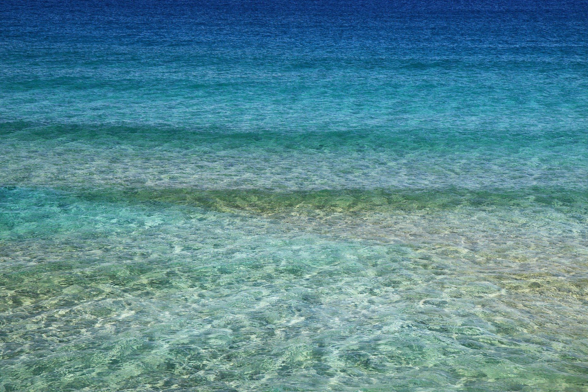 Wellen am Strand