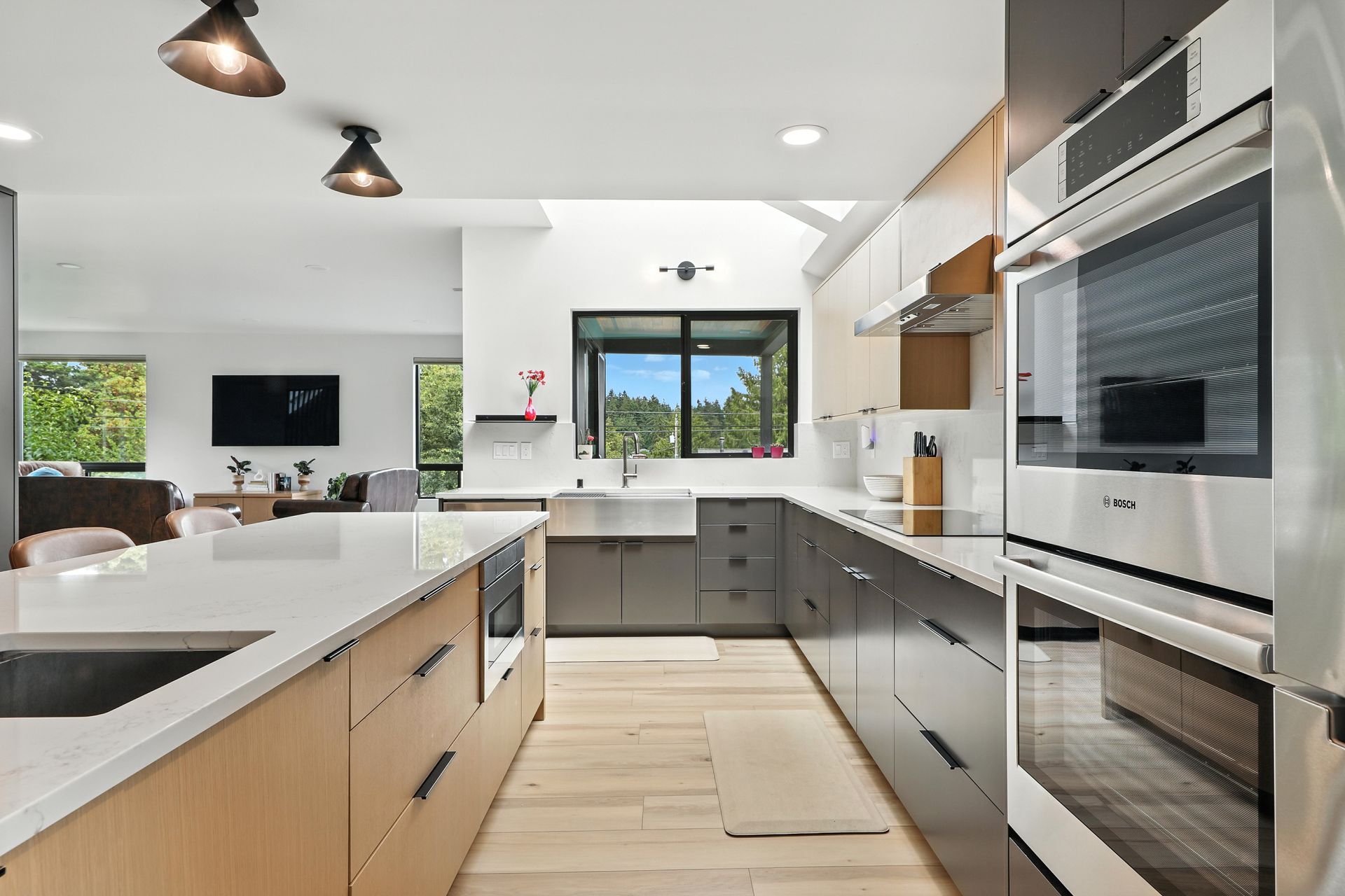 Ridgecrest Shoreline custom kitchen cabinets — painted cabinets