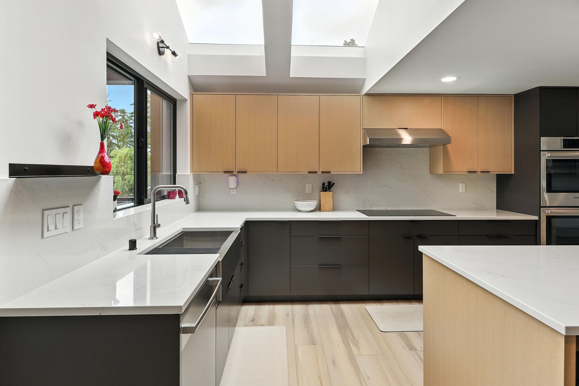 Ridgecrest Shoreline custom kitchen cabinets — custom stain