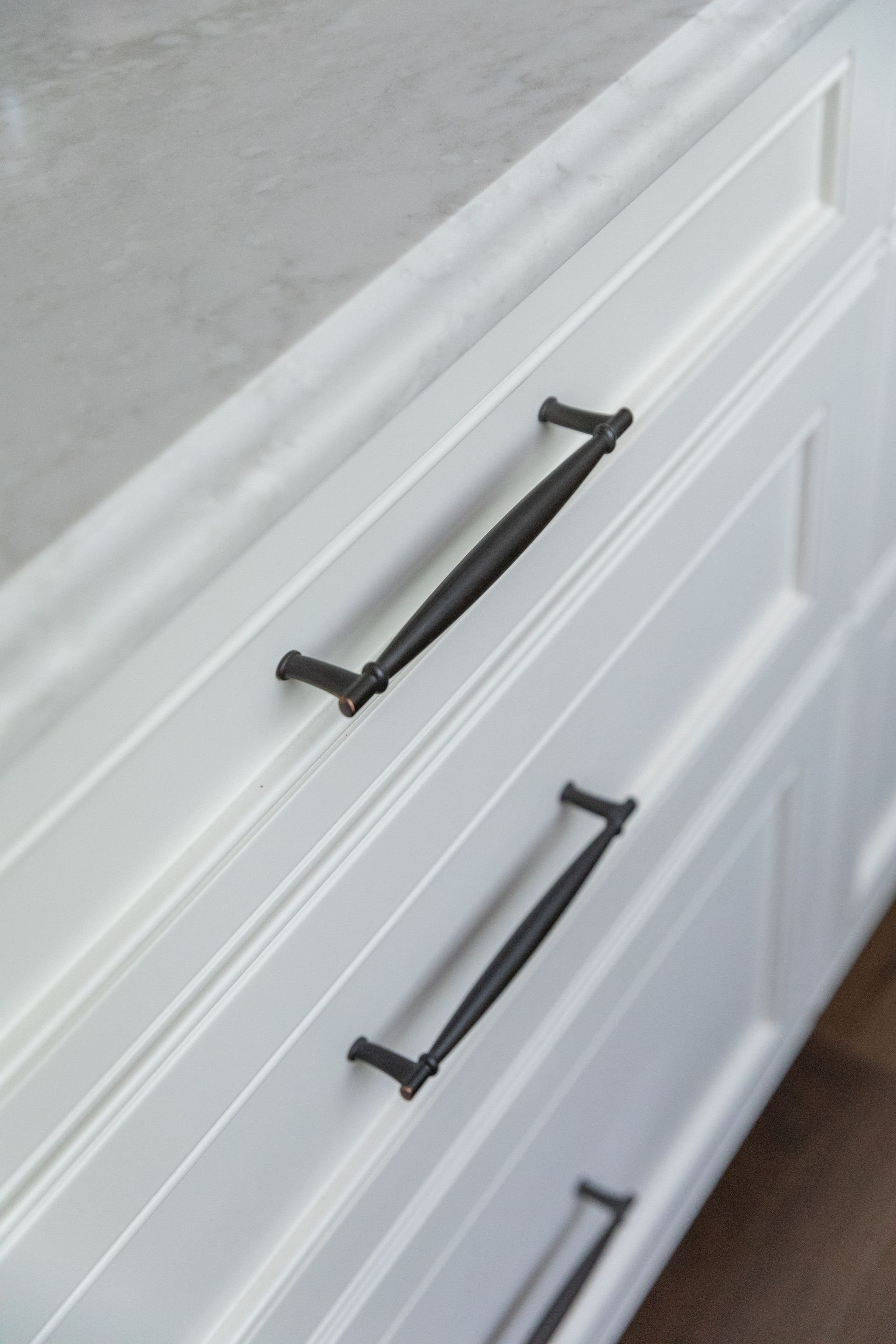 Pine Lake Sammamish custom kitchen cabinets — shaker drawer face