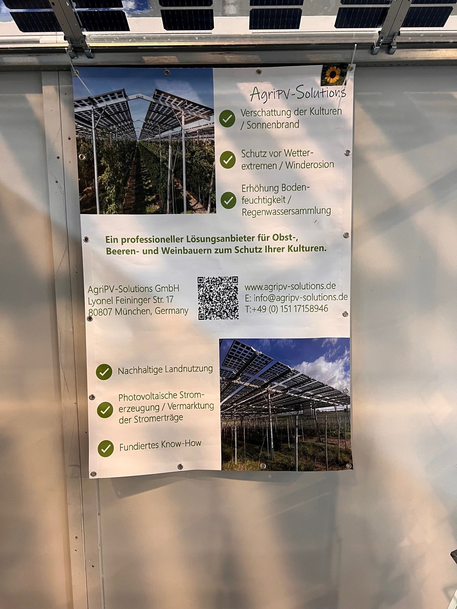 Äpfel, Akzeptanz, Anlagendesign, aufgeständerte Unterkonstruktion, Bewirtschaf-tung, Direktvermarktung, doppelte Landnutzung, Dürreschäden, Eigenstromver-brauch, Energiewende, Ertragsprognose, Flächendruck, Flächeneffizienz, Folienüber-dachung, Frostschäden, Genehmigungsprozesse, Hagelschäden, Hagelschutznetze, intensive Ackerkulturen, Klimawandel, Landschaftsästhetik, Landschaftsattraktivität, Landschaftsschutz, landwirtschaftliche Hauptnutzung, Lichtverfügbarkeit, Marktfähig-keit, Naturschutz, Fotosynthese, Pilotanlagen, privilegierte Vorhaben, ressourceneffi-ziente Landnutzung, Semitransparent, Sonnenbrand, Starkregen, Strombörse, Syner-getische Integration, Tracker, Wassermanagement, Wasserverfügbarkeit, zusätzliche Solarstromproduktion, zusätzliches Einkommen, EEG-Förderung, Ertragssteigerungen, Beeren, Wein, Gemüse, Modulbreite, Bilanzkreis, Ackerkulturen, Gesamtproduktivität, anzulegender Wert, dienende Funktion, Netzbetreiber, Ernteausfälle, zusätzliche Ein-kommensquelle, Reihenabstand, gartenbauliche, Kulturen, Sonderkulturen, lichte Hö-he, überragendes öffentliches, Interesse, Rammung, Erzeugungsprognose, Über-schusseinspeisung, Marktpreis, Neigungswinkel, Wechselrichter, Fernsteuerbarkeit, Bodenversiegelung, fixe Einspeisevergütung, Marktprämie, Flächendruck, PV, Photo-voltaik, Solar, PV-Anlage, Photovoltaik-Anlage, Photovoltaik Anlage, AgriPV, AgriPV, Agrar-PV, Agrar-PV, Agrar-Photovoltaik, Agrar Photovoltaik, Module, Unterkonstrukti-on, Landwirtschaft, Land, grün, Bauern, Obstanbau, Obst, Energie, erneuerbare Ener-gie, PV, Carports, Tracker, geführt, statisch, Deutschland, PV-Firma, PV Firma, Agrar, Pflanzenkultur, Himbeere, Wein, Obst, Apfel