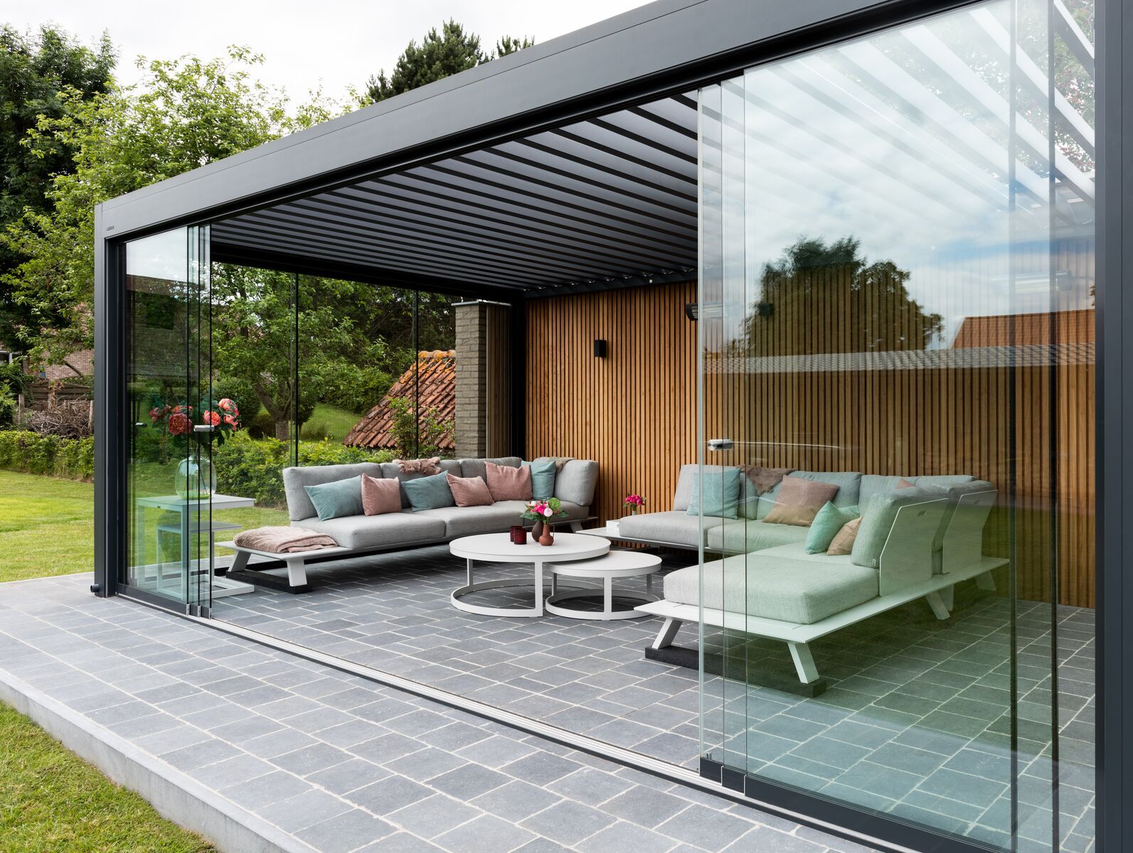 Brustor Lamellen-Pergola Pinneberg