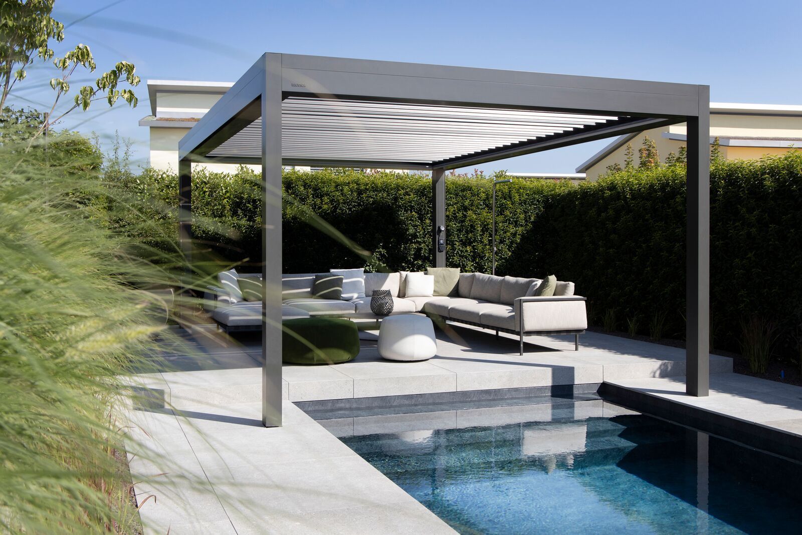 Brustor B200XL Lamellendach Pergola Angebot 2024 in Kiel