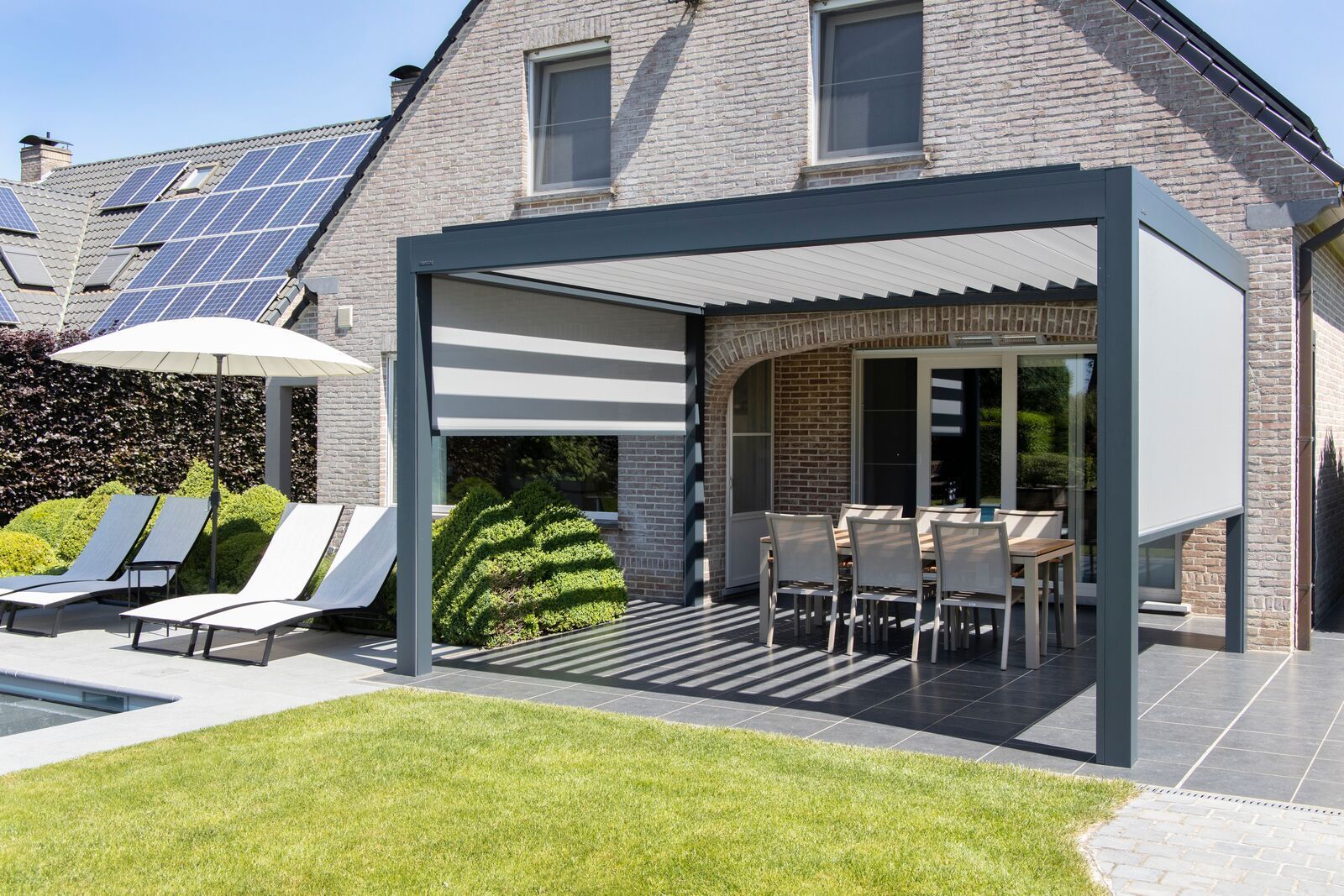 Brustor B250XL Lamellen-Pergola in Hamburg kaufen