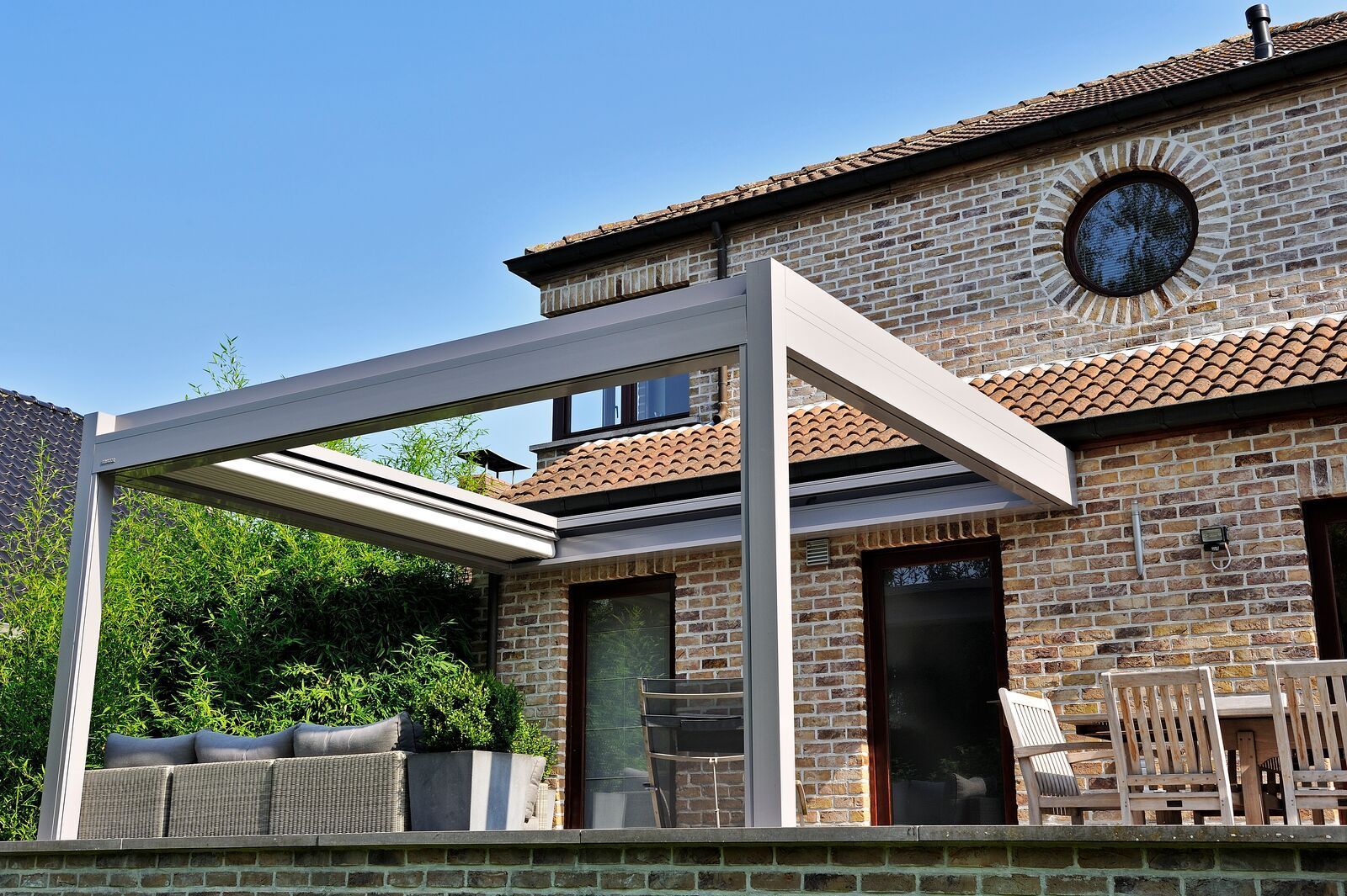 Brustor B300 Pergola Markise für Gastronomie und Hotellerie Hamburg