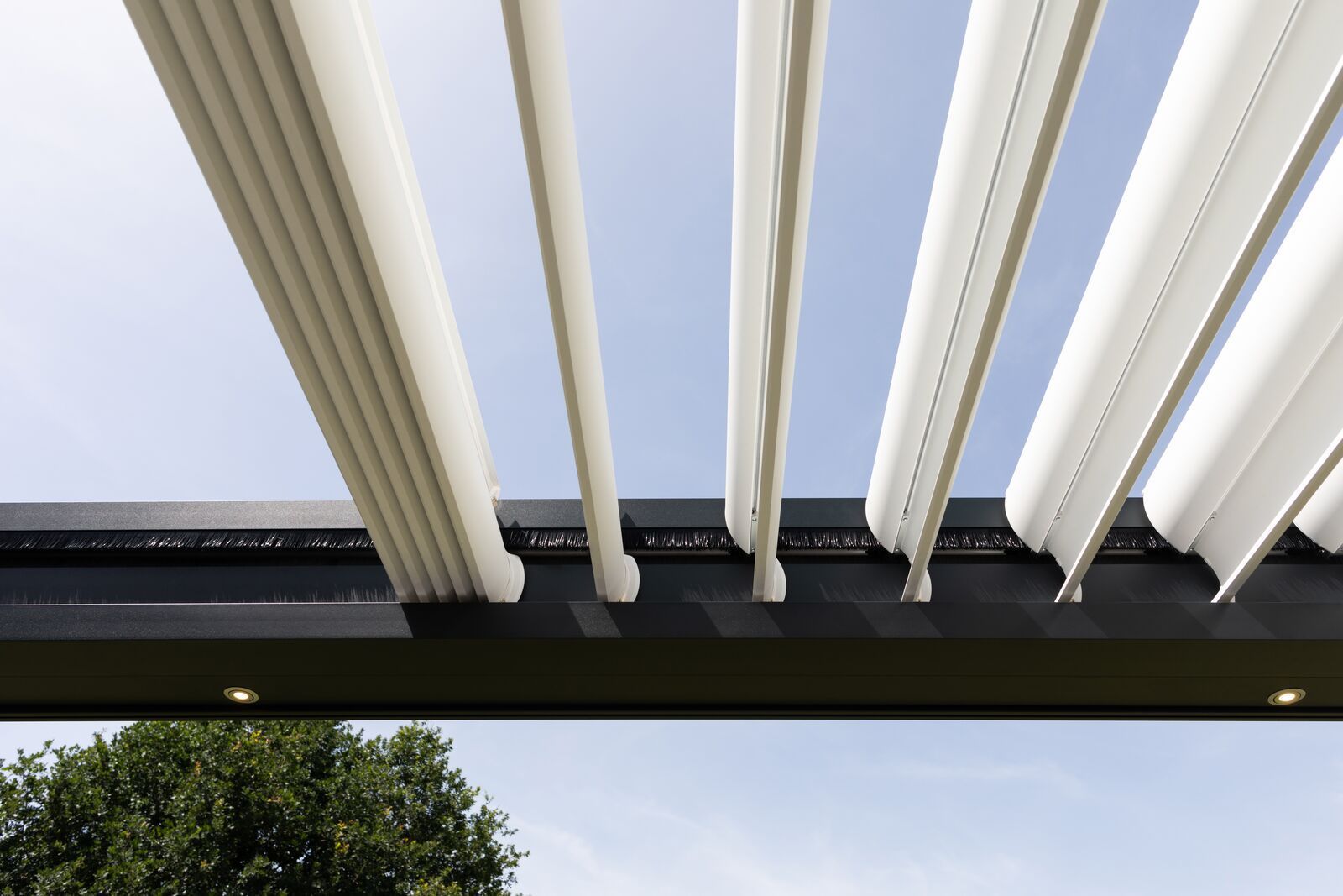 Brustor B600S Fachhandel Lamellendach Hamburg