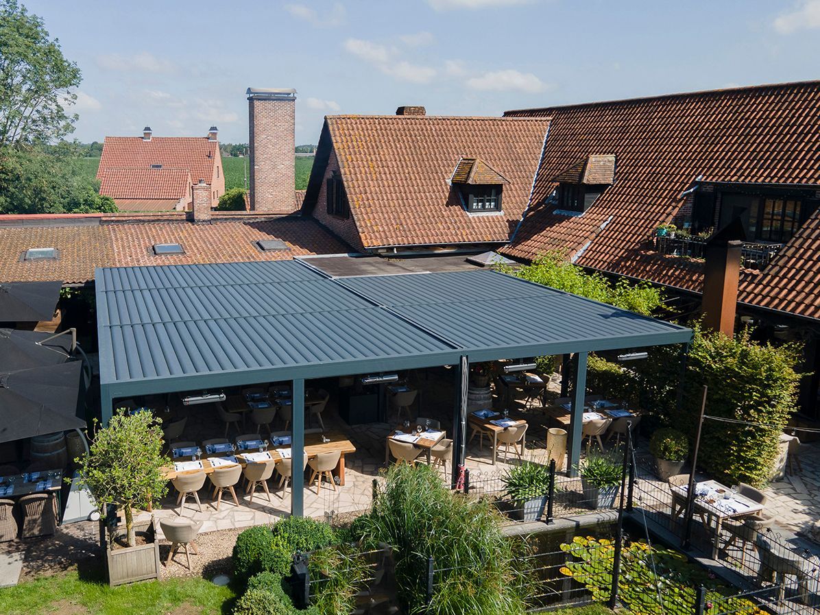 Lamellendach für Restaurant in Hamburg