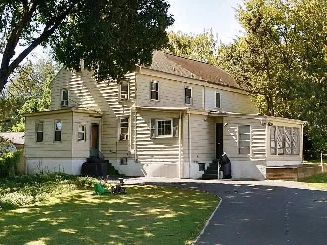 127 Hazelhurst Avenue, Ewing, NJ off-campus student rental