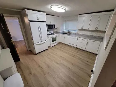 Kitchen with appliances