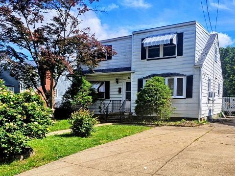 House rental 22 Winthrop Avenue, Ewing NJ exterior view