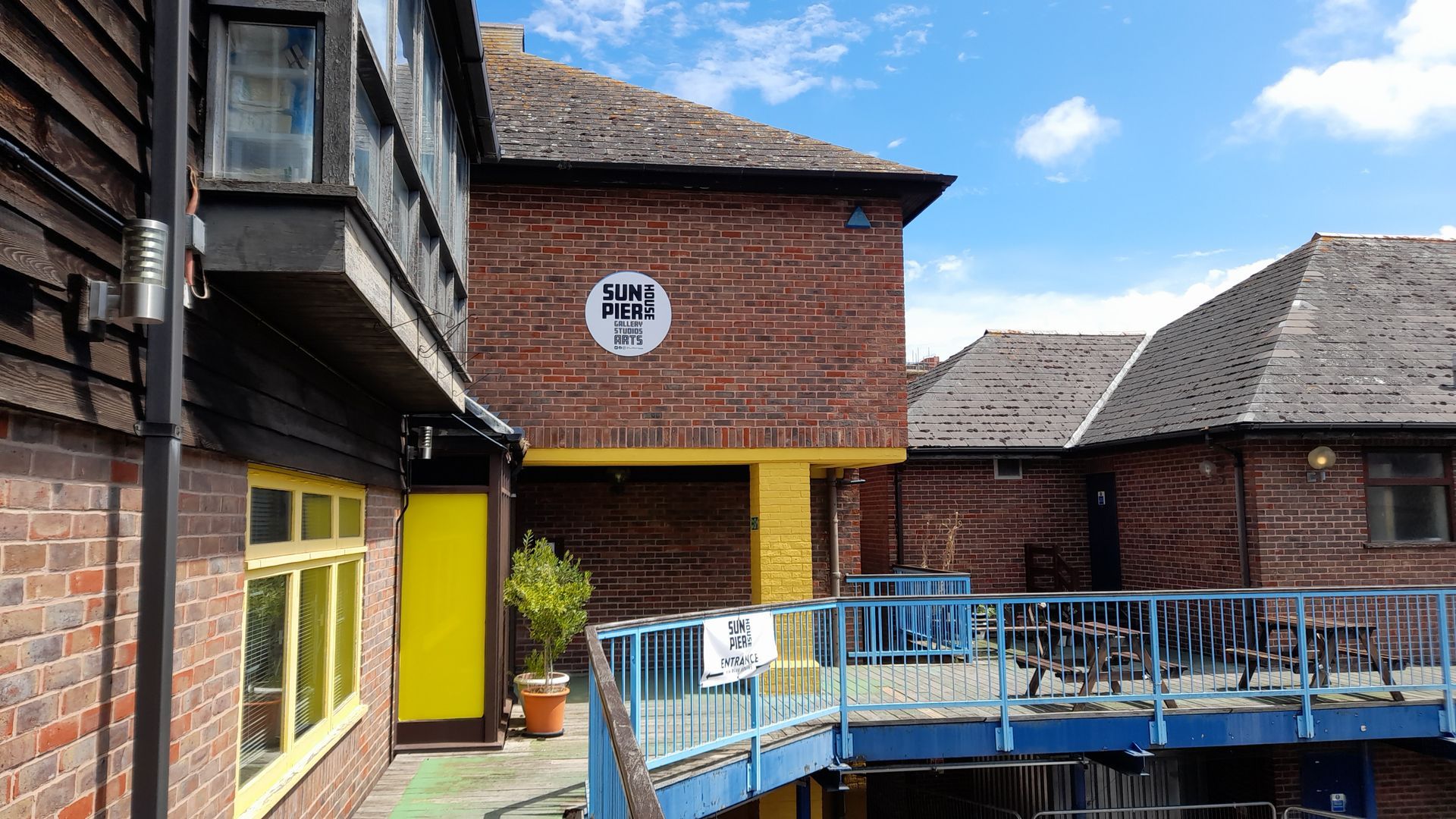 144 Club at Sun Pier House