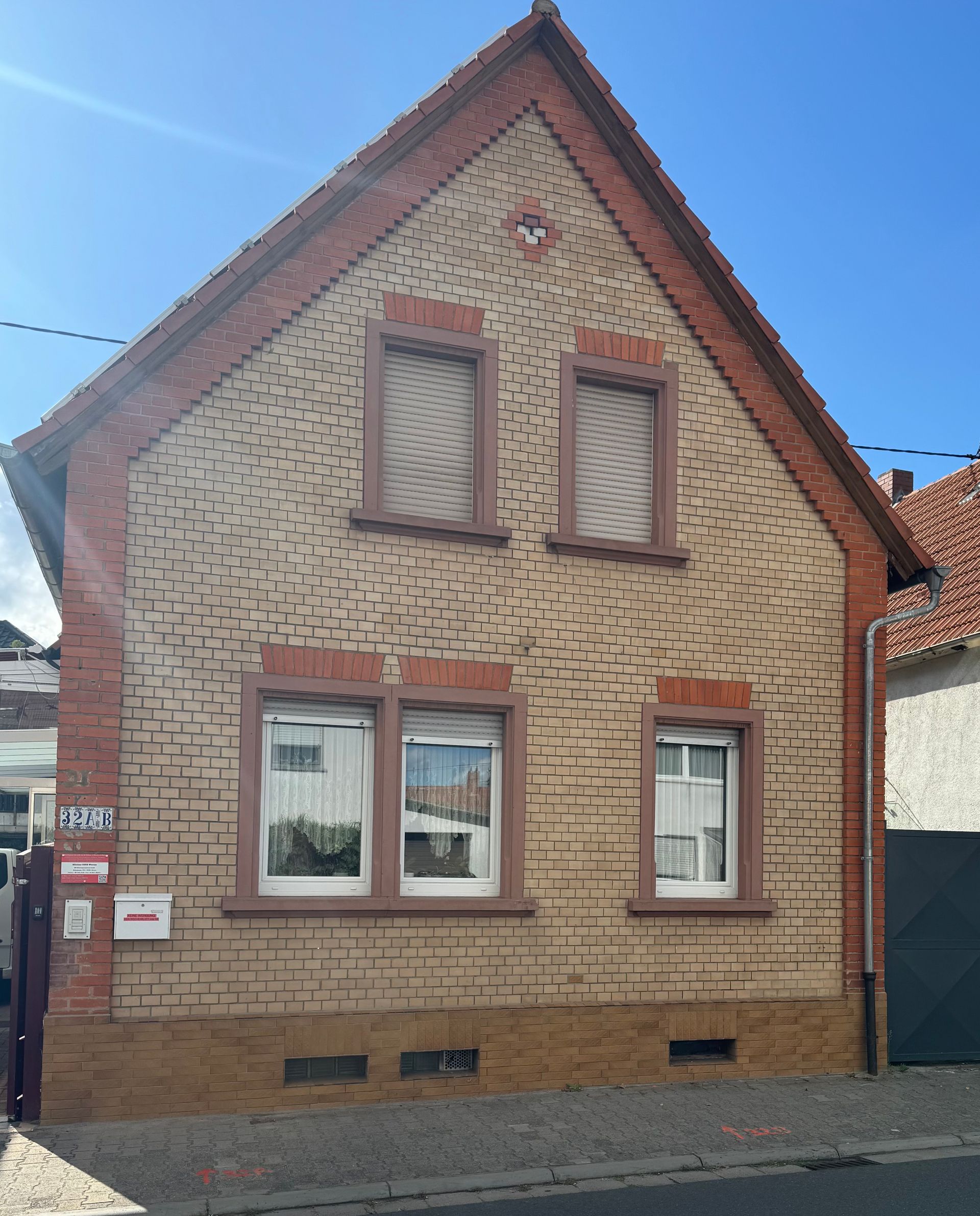 Geöffnet Samstags von 8 bis 11 Uhr Dort befindet sich unsere Zentrale im Hinterhaus.