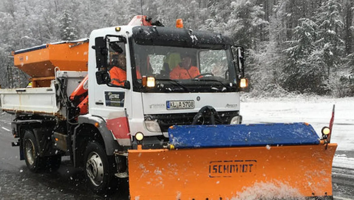 Beseitigen von Schnee und Eis Winterdienst