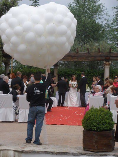 suelta de globos para bodas