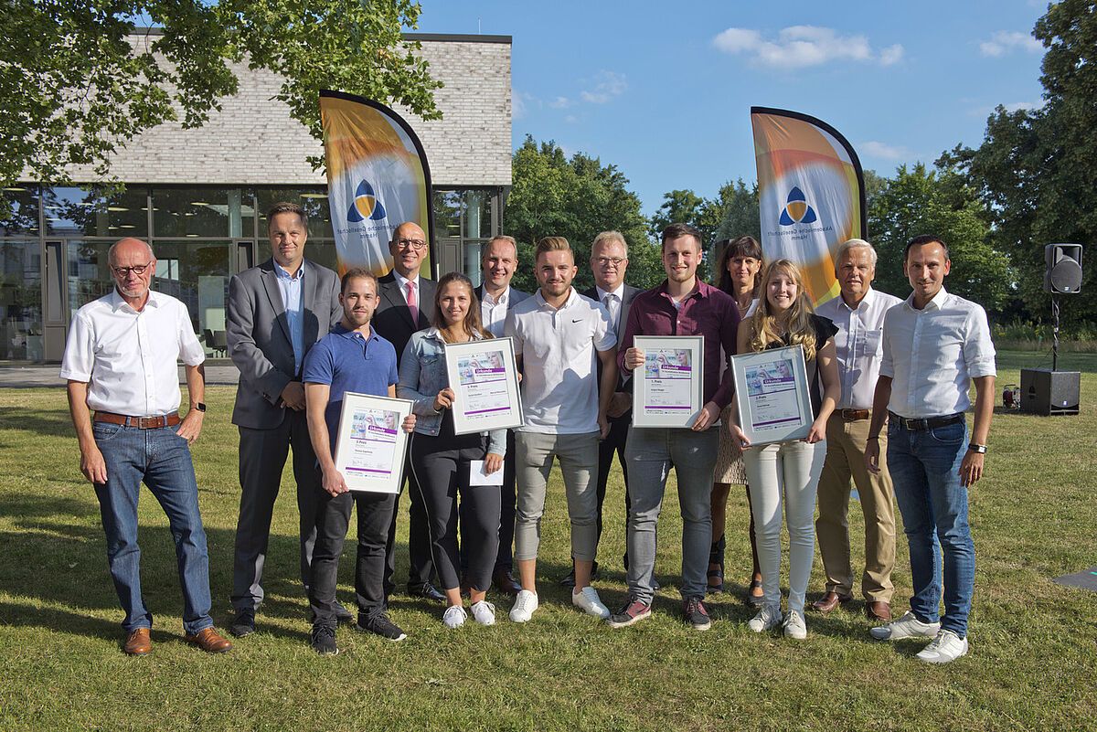 Siegerfoto des Geschäftsideen-Wettbewerbs Hammer Hochschulen