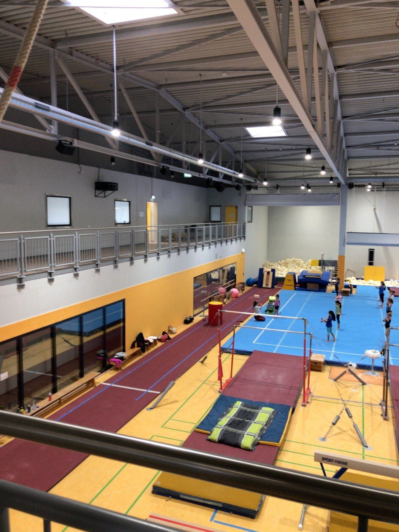 Sportstätte Bad Bergzabern, Dillig architekten