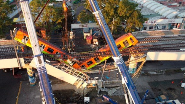 Derrumbe de la línea 12 del metro