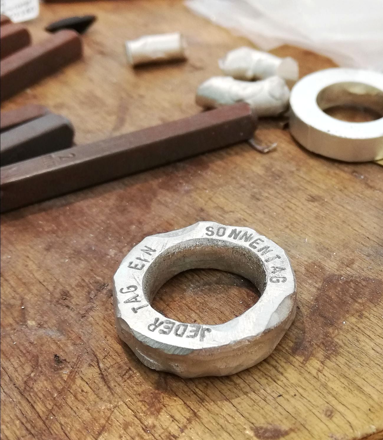 Silberring mit Diamanten Silberring mit Diamanten