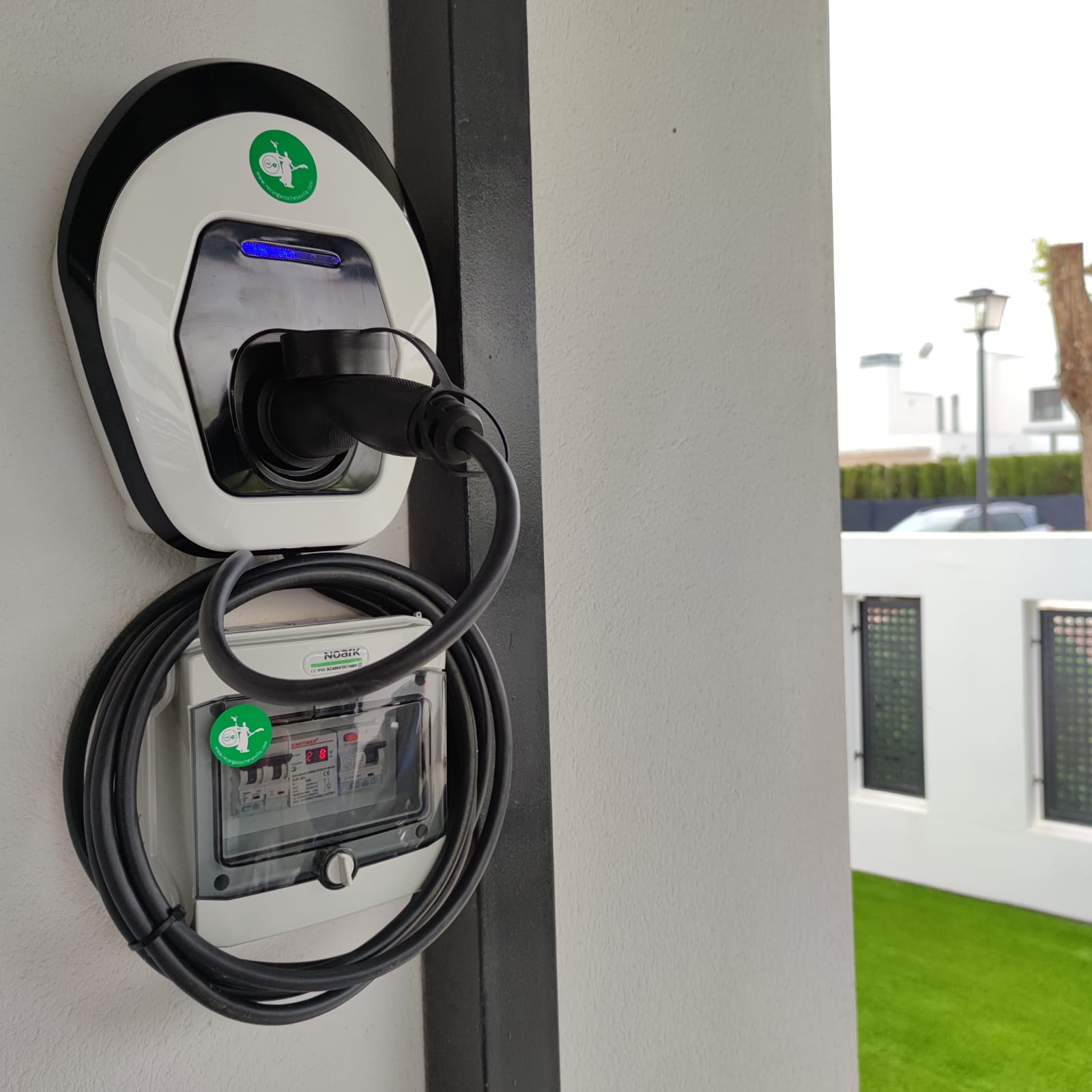 precios cargadores Policharger NW con protecciones para Citroen e-C4 eléctrico oferta cargadores Policharger tipo 2