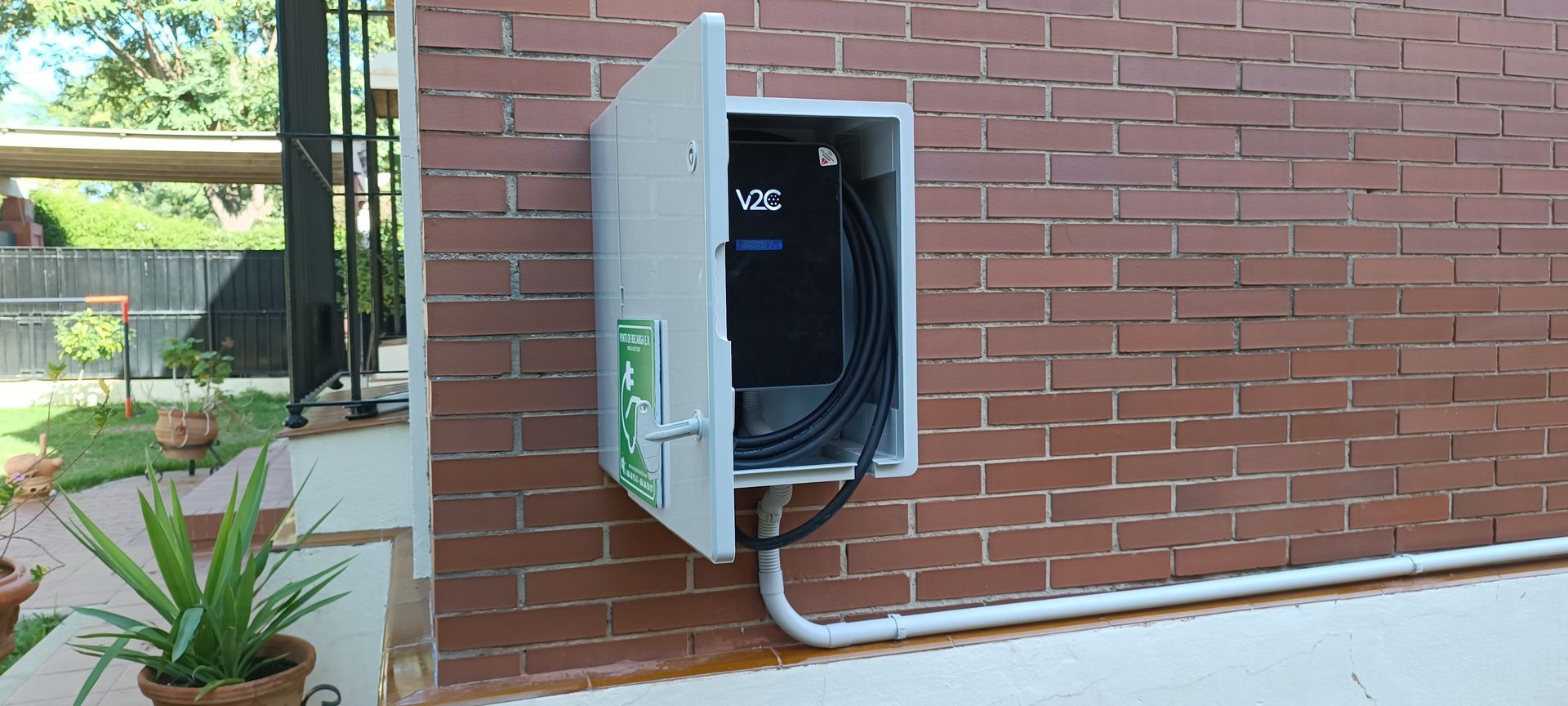 empresas instaladoras de cargadores para coches eléctricos en Almensilla? precio instalación de cargador para coche eléctrico en Almensilla