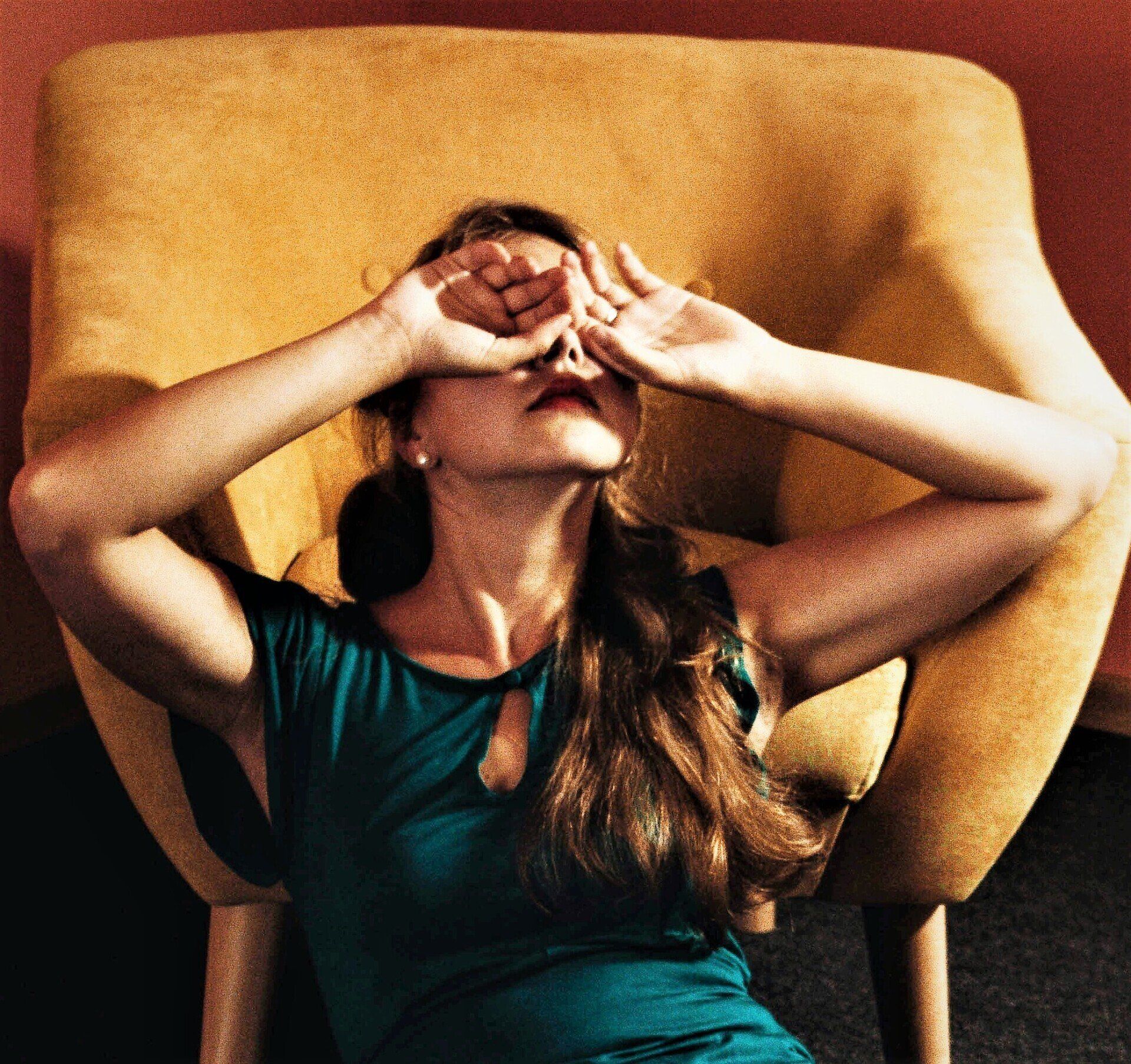 Les timides se cachent