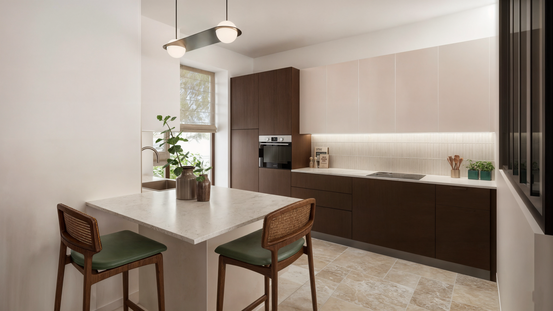 Une cuisine moderne avec des couleurs neutres, des accents de bois et un petit îlot.