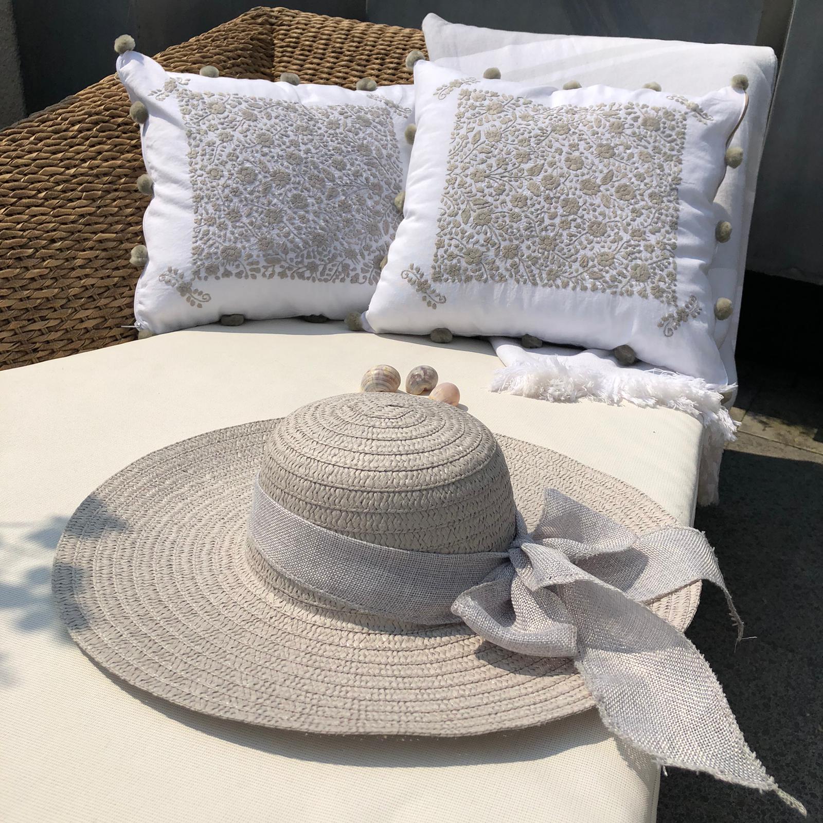 Mit Kissen dekorieren, handbestickte Kissenbezug