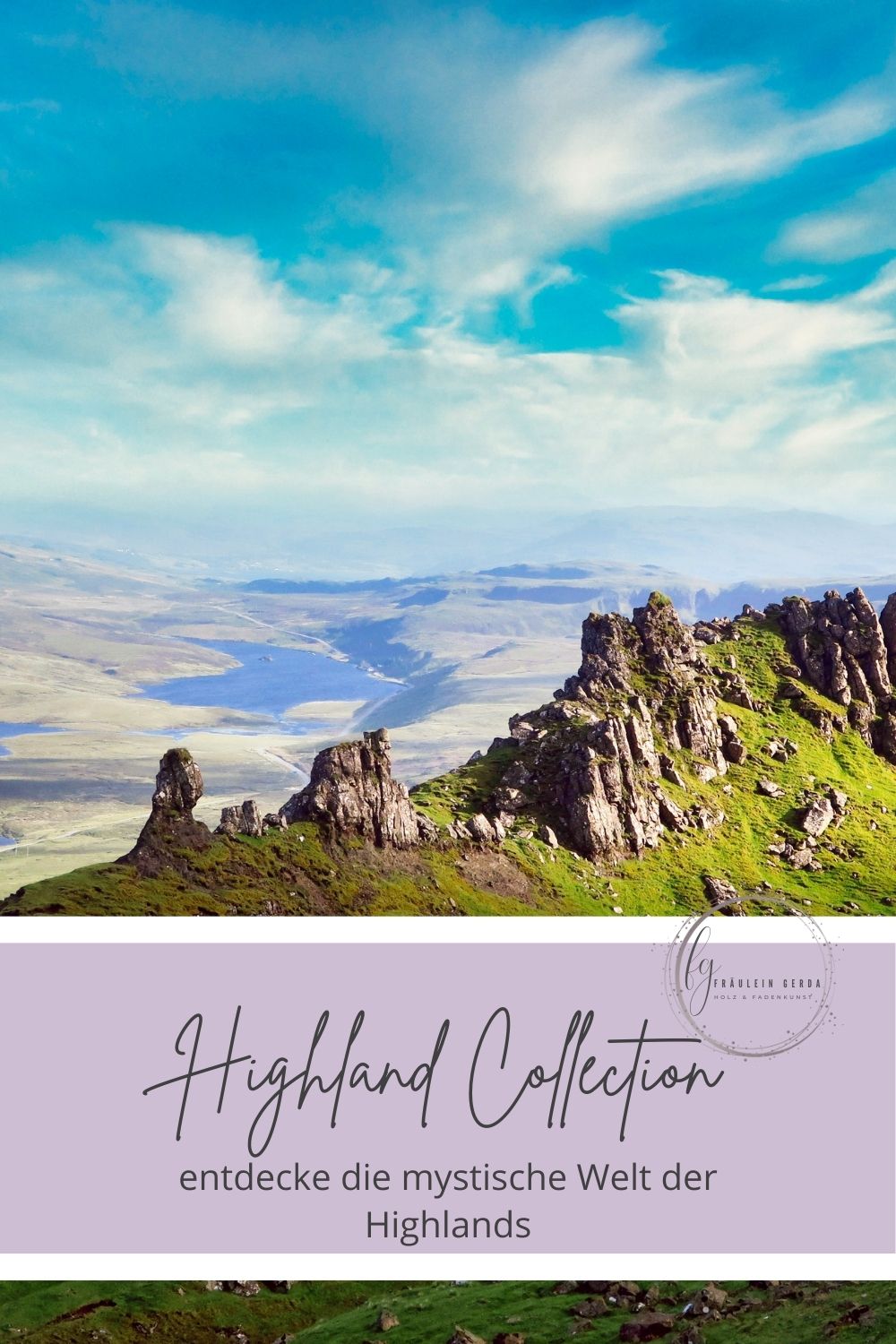 Berg grün bewachsen mit blauem Himmel