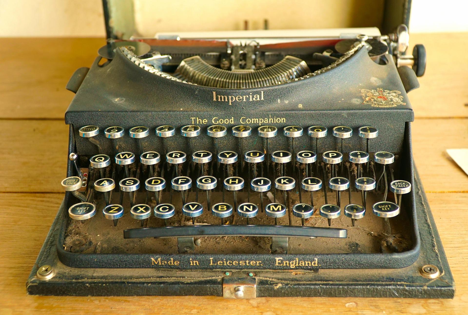machine à écrire clavier qwerty