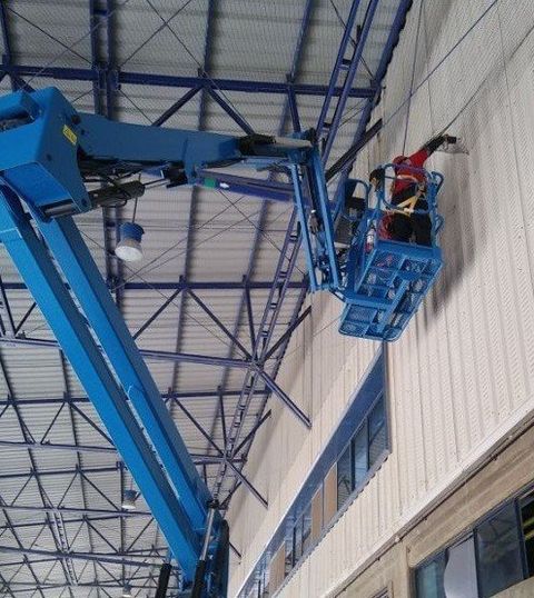 Plataforma articulada Genie Z45/25J DC Plataforma articulada Genie Z45/25J DC