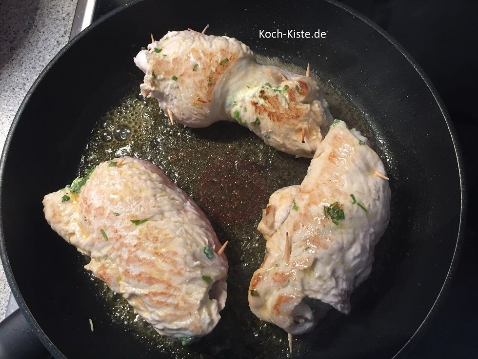 nach gut 2 Minuten wende die Putenrouladen