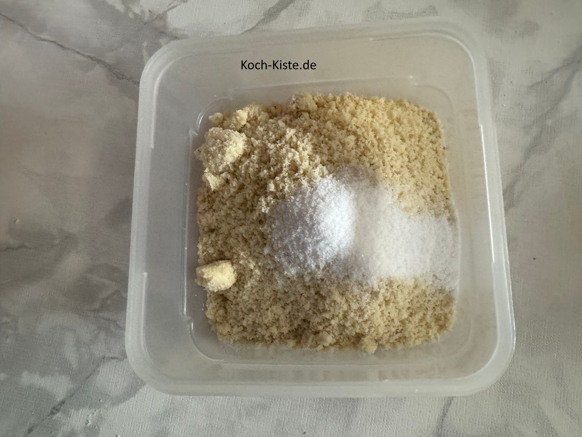 nun kommt noch 1 Päckchen Vanillinzucker