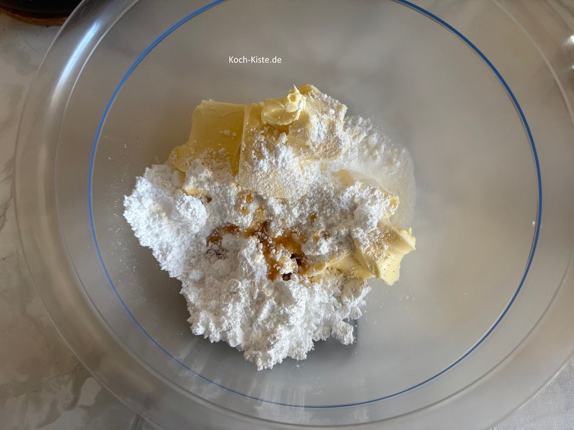 danach kommen 2 Teelöffel (4 Teelöffel ) Vanilleextrakt hinzu