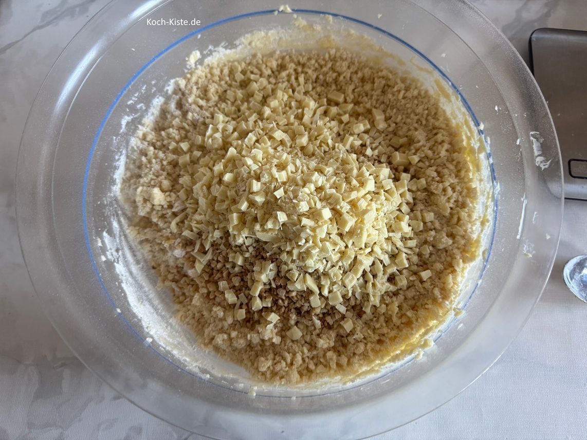 und die gehackte weiße Schokolade
