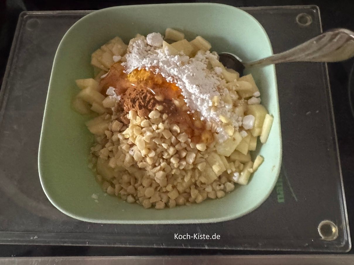 nun kommt 1 Teelöffel flüssiger Honig dazu