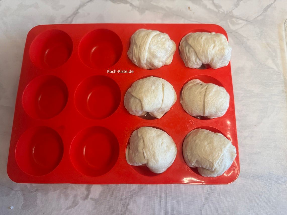 wiederhole die Schritte bei allen Teigstücken