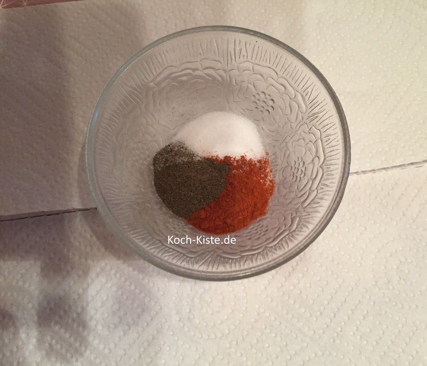 beginne damit dir in eine kleine Schale die Gewürze zu füllen