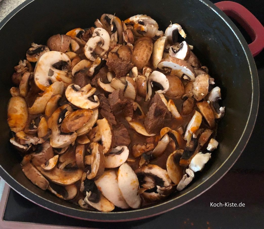 Champi  - erste Etappe hinzu geben und unterrühren