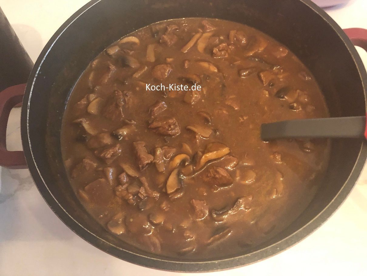 fertiges Rinder-Champi Gulasch