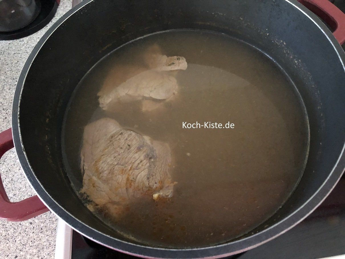 Rindsuppenfleisch in Brühe